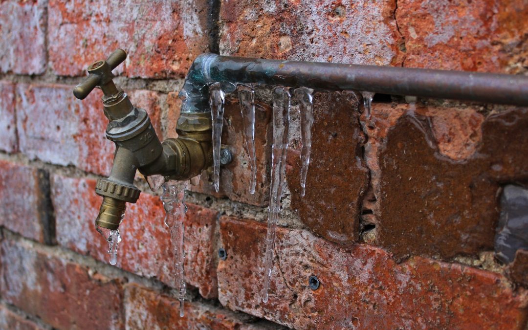 How to Keep Outdoor Faucets From Freezing