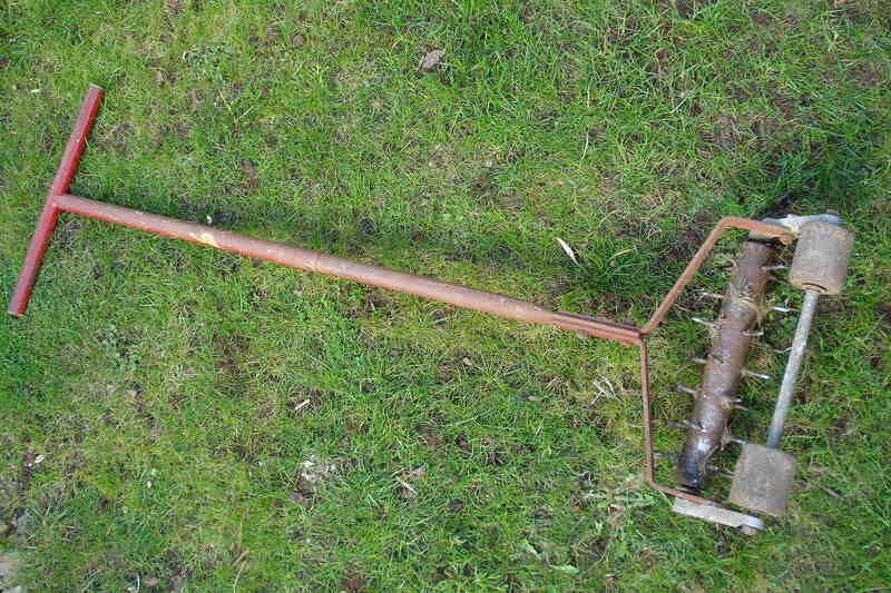 tool used for aeration in lawn